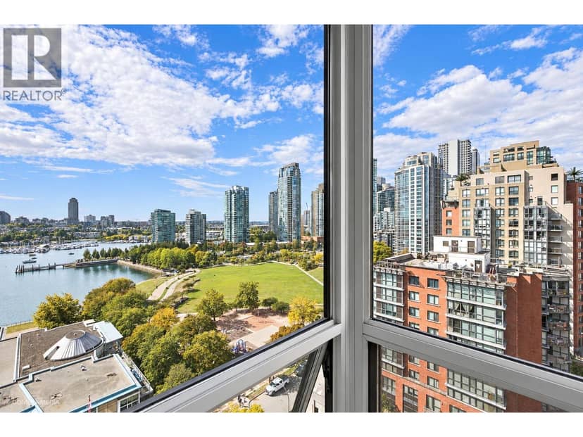 17D 139 DRAKE STREET, Vancouver