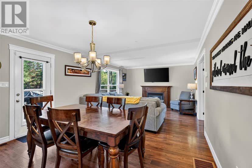 16 Hillview Place, South River, photo 8