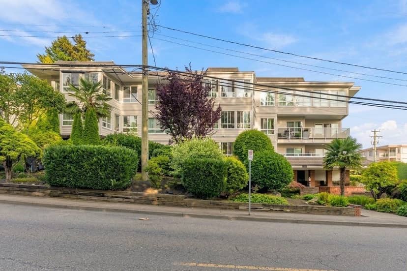 102 1322 MARTIN STREET, White Rock