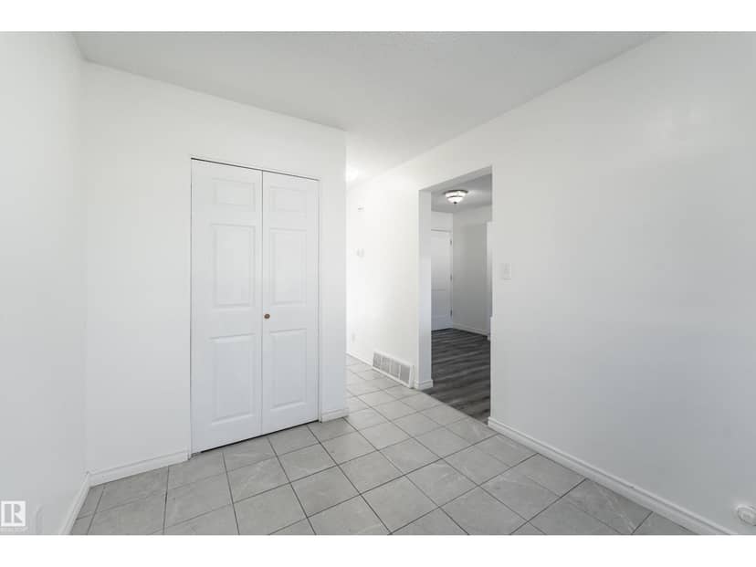 11363 22 AV NW, Edmonton, photo 8