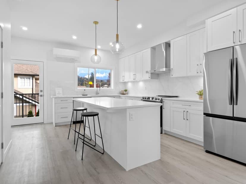 1 1655 AGASSIZ-ROSEDALE NO 9 HIGHWAY, Agassiz, Agassiz