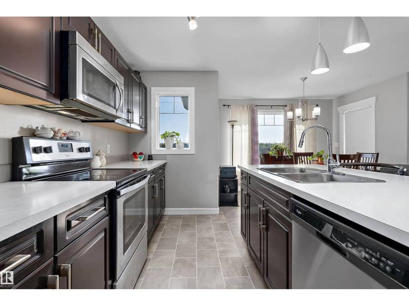 7 Sandalwood Pl, Leduc, photo 4