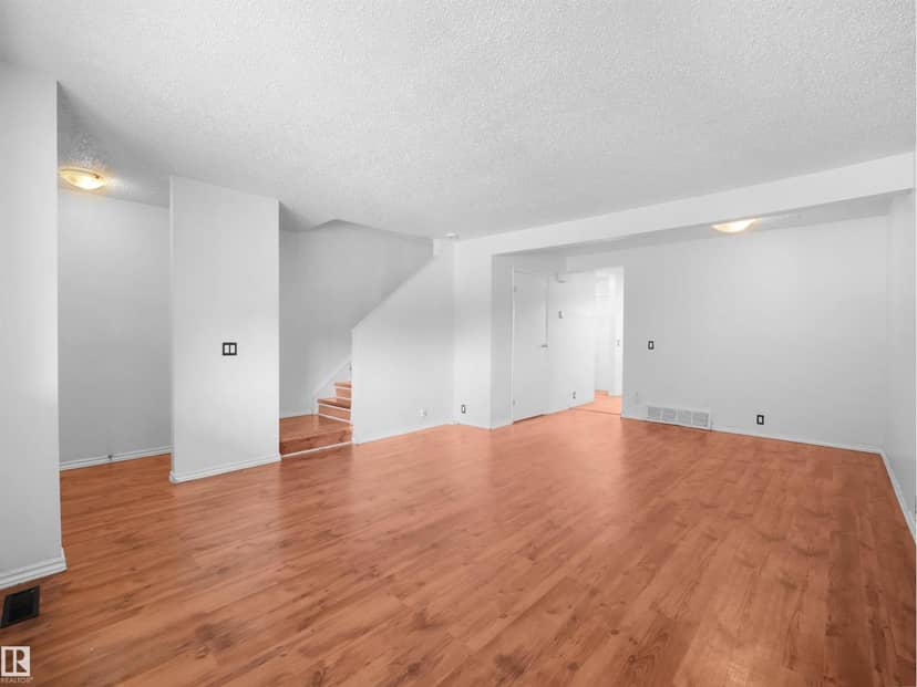 #22 13833 30 ST NW, Edmonton, photo 4