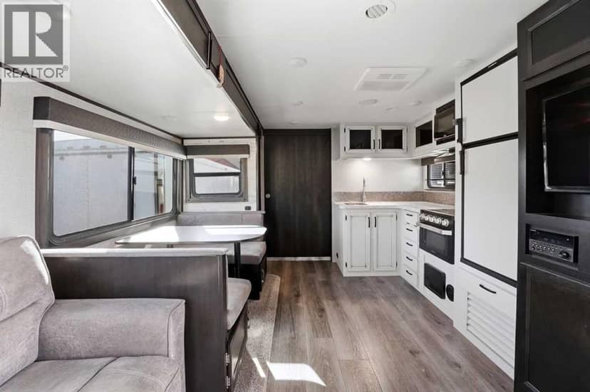 6074, 25054 South Pine Lake Road, Rural Red Deer County, photo 8