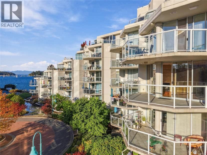 402 158 Promenade Dr, Nanaimo