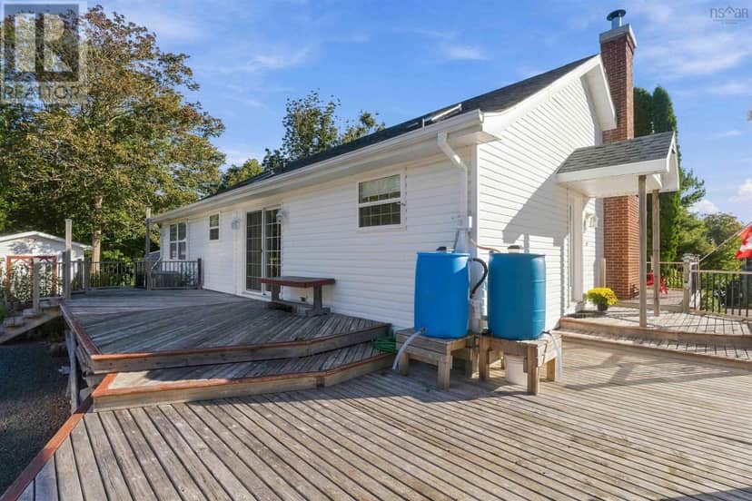 989 Lighthouse Road, Bay View, photo 8