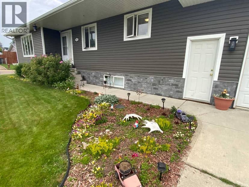 1513 Westview Drive, Bowden, photo 2