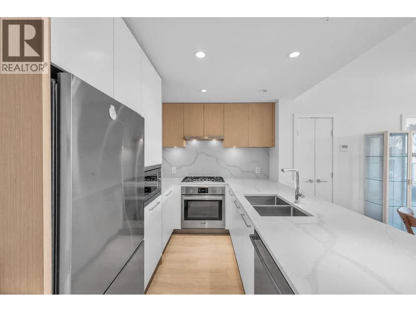 3202 567 CLARKE ROAD, Coquitlam, photo 6