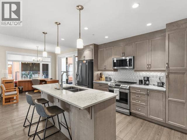 201-38 Waterfront Place, Whitehorse, photo 5