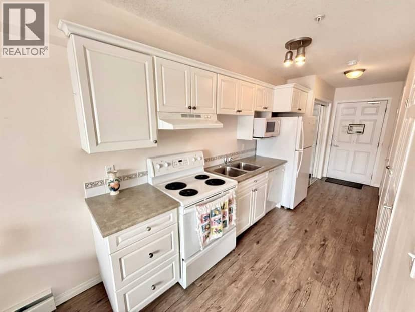 228, 10402 111 Street, Grande Prairie, photo 4