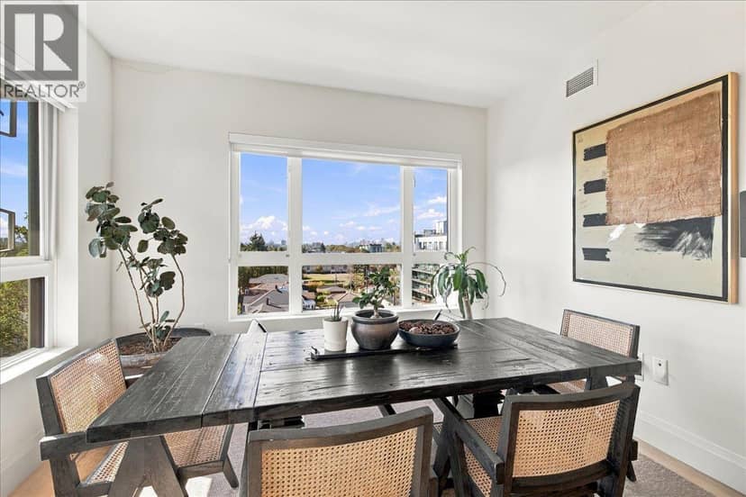 602 2550 Garden Drive, Vancouver, photo 8