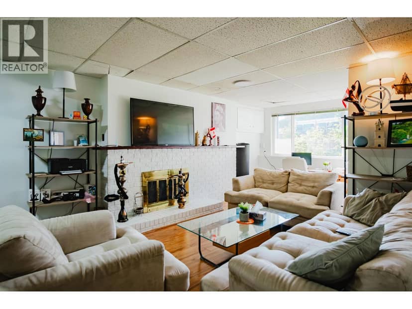 7270 16TH AVENUE, Burnaby, photo 3