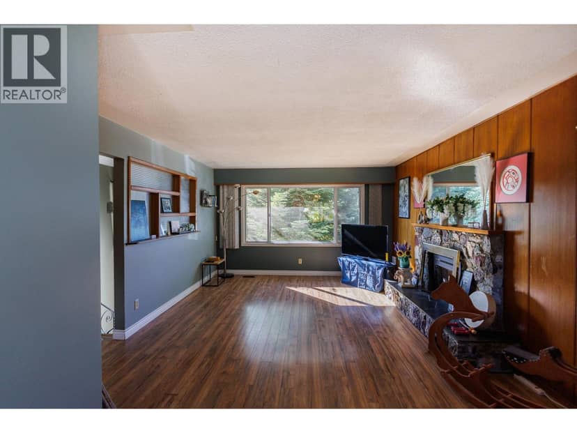 4726 SOUCIE AVENUE, Terrace, photo 3