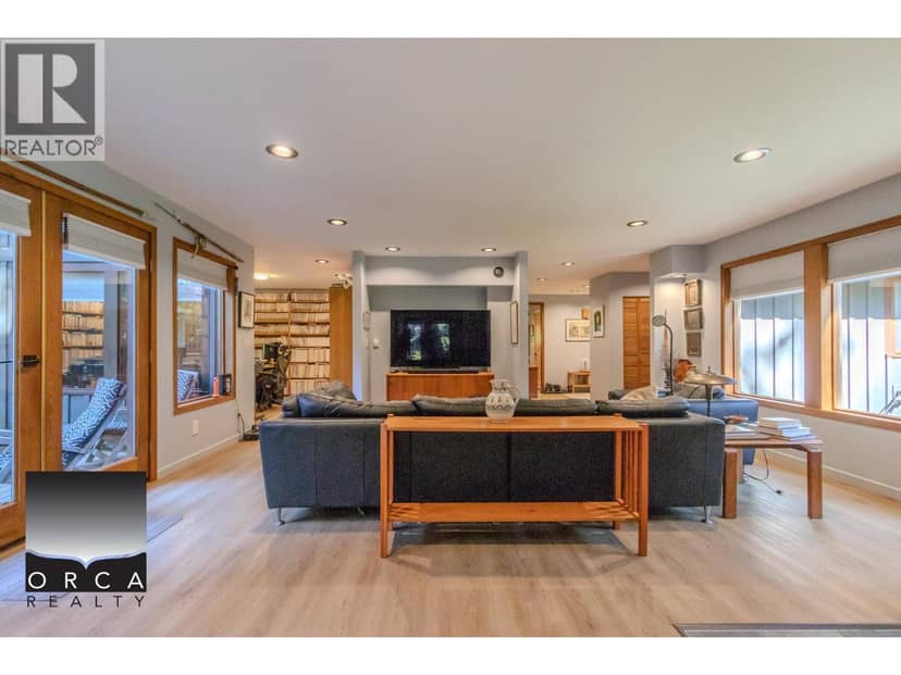 496 MELMORE ROAD, Bowen Island, photo 4