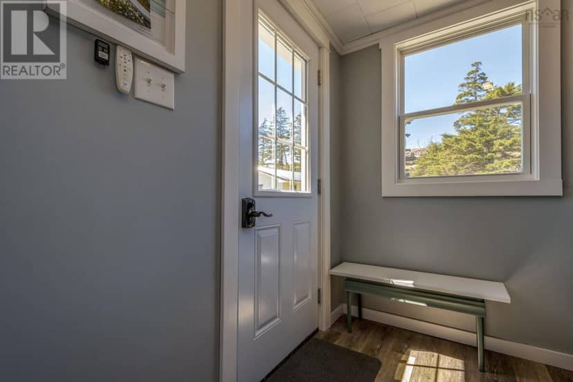 1772 304 Highway, Cape Forchu, photo 4