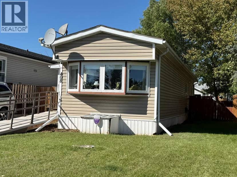 408 3 Street N, Vulcan, photo 2