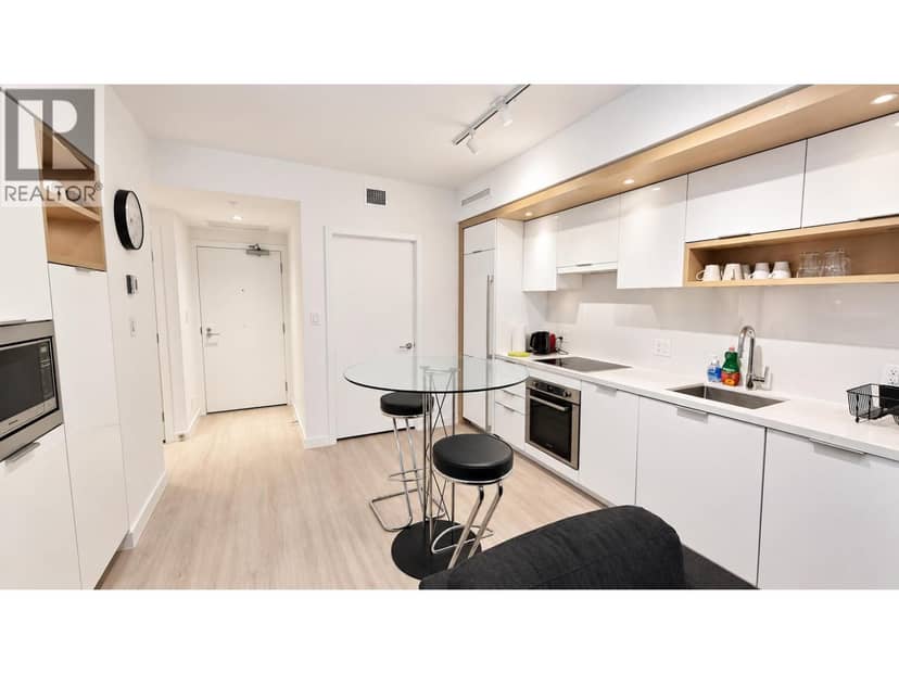 212 1661 QUEBEC STREET, Vancouver