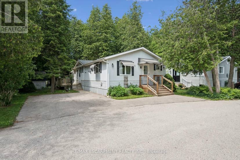 4 Spruce Avenue, Puslinch, photo 2