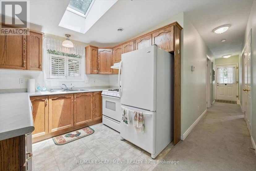 4 Spruce Avenue, Puslinch, photo 6
