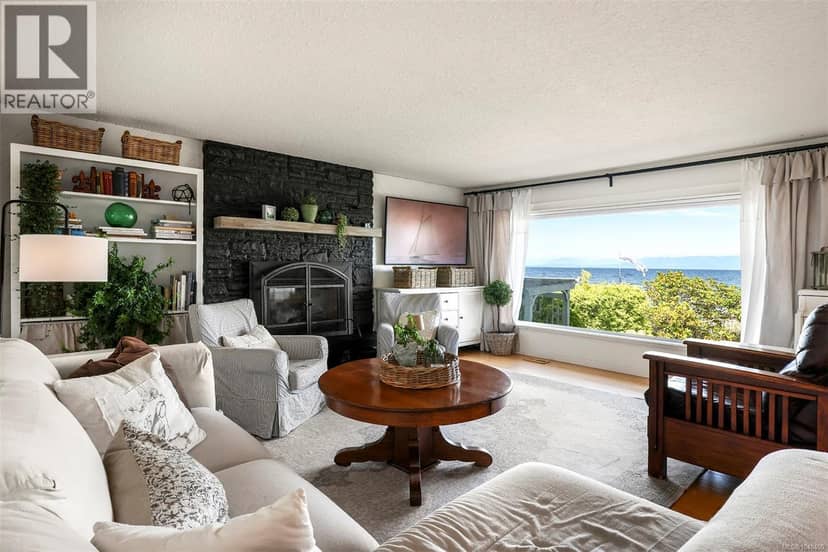 1442 Wilkinson Rd, Comox