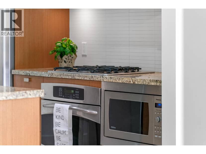 102 6080 IONA DRIVE, Vancouver, photo 8