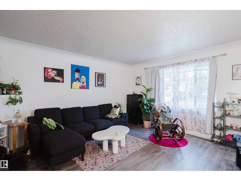 11134 11138 116 ST NW, Edmonton, photo 4