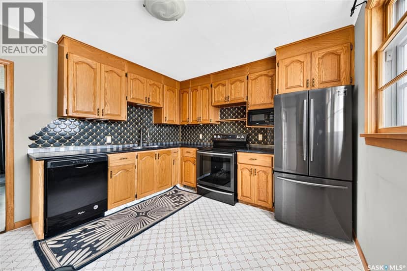 345 McIntyre Street, Regina