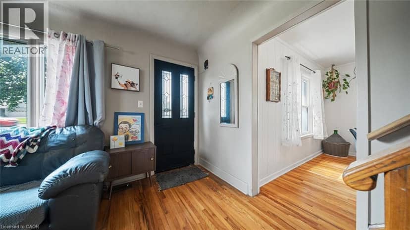 509 Queensway W, Simcoe, photo 6