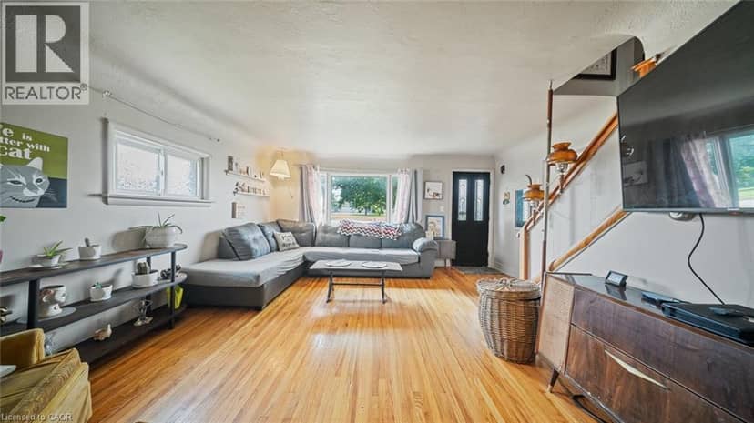 509 Queensway W, Simcoe, photo 8