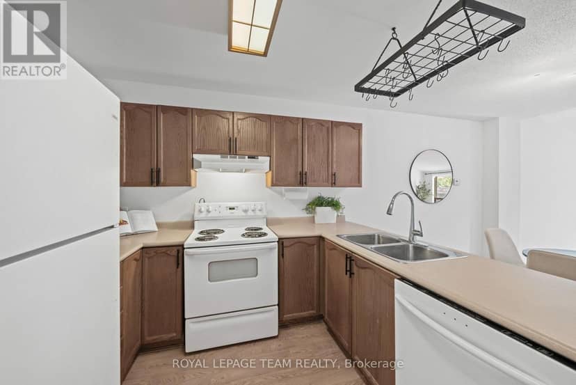 B - 5744 Andrasi Crescent, Ottawa, photo 4