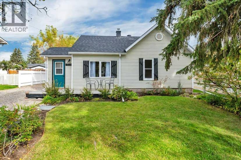4618 51 Avenue, Rimbey, photo 2
