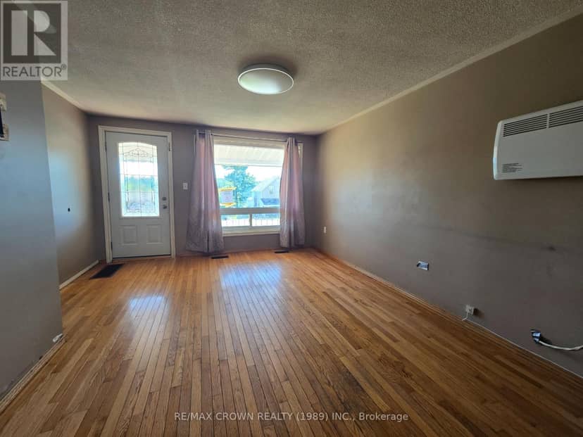 540 Brydges Street, Mattawa, photo 4