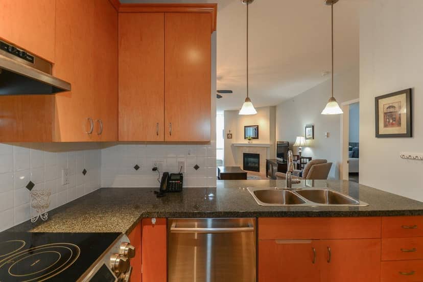307 1551 FOSTER STREET, White Rock, photo 6