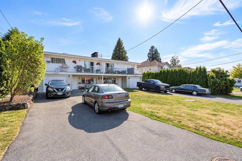 11272 11274 S 88 AVENUE, Delta, photo 2