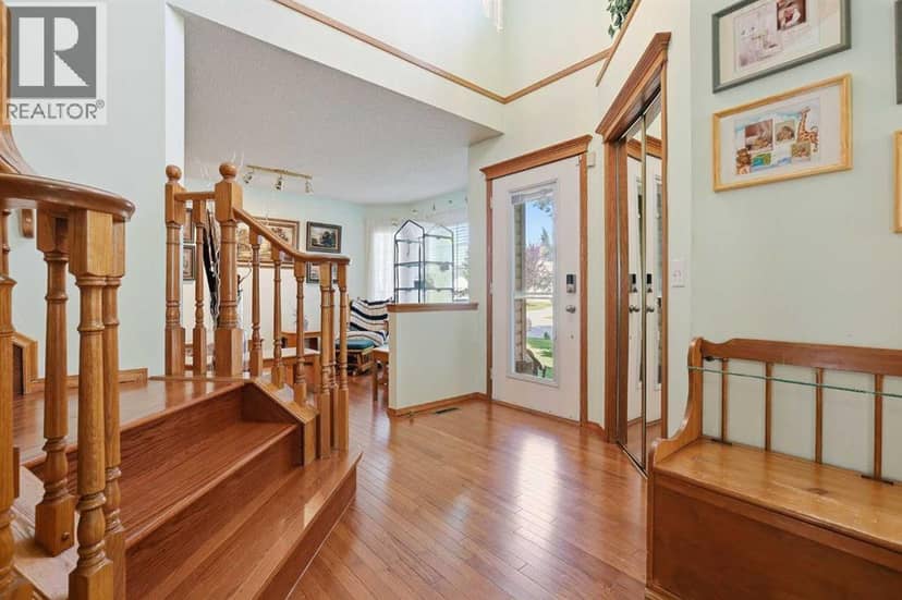 209 schubert Place NW, Calgary, photo 7