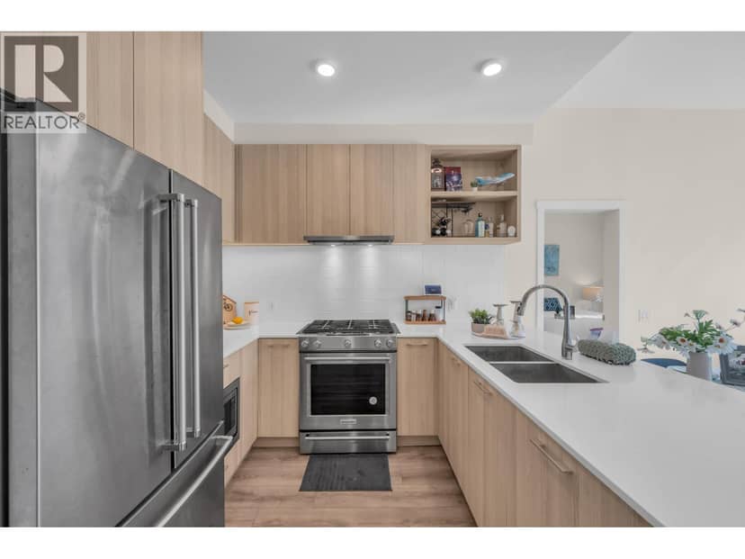 402 721 ANSKAR COURT, Coquitlam, photo 3