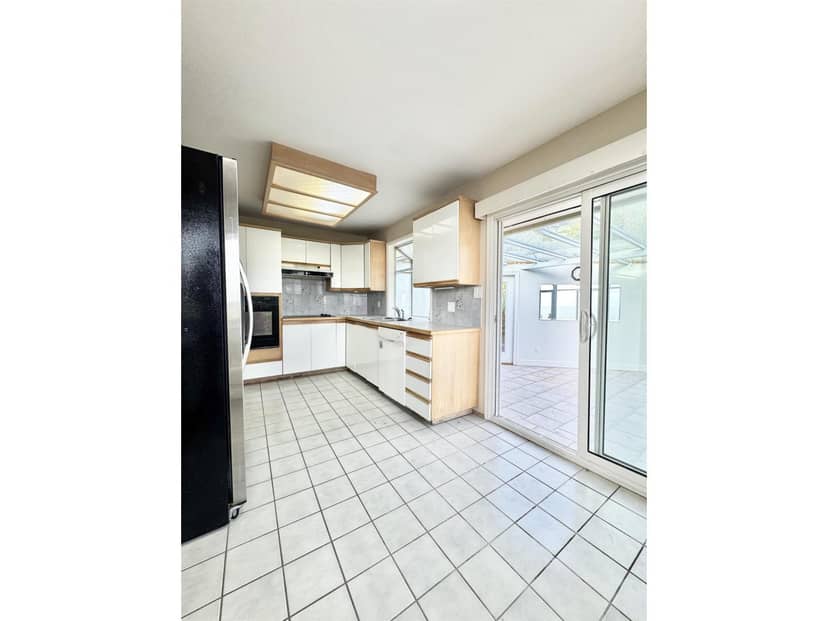 14XXX MARINE DRIVE, White Rock, photo 8