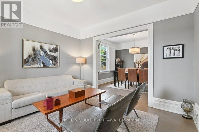 390 Winston Avenue, Ottawa, photo 8