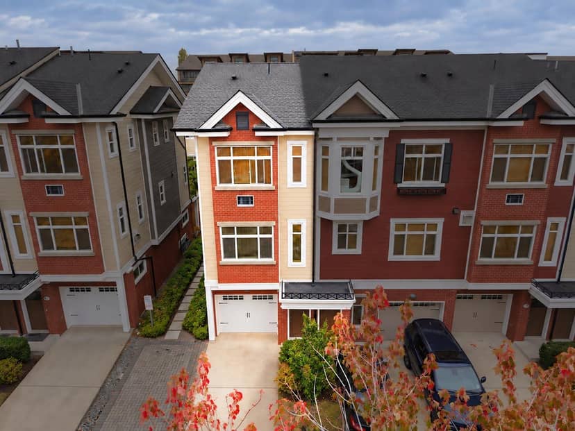 94 8068 207 STREET, Langley