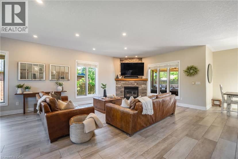 46 SEA BREEZE Drive, Port Dover, photo 7