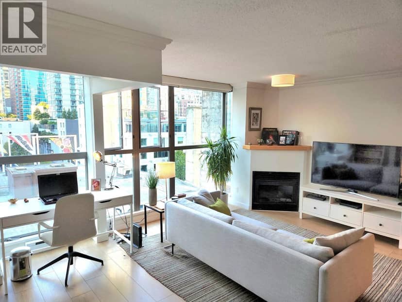 702 928 RICHARDS STREET, Vancouver, photo 5
