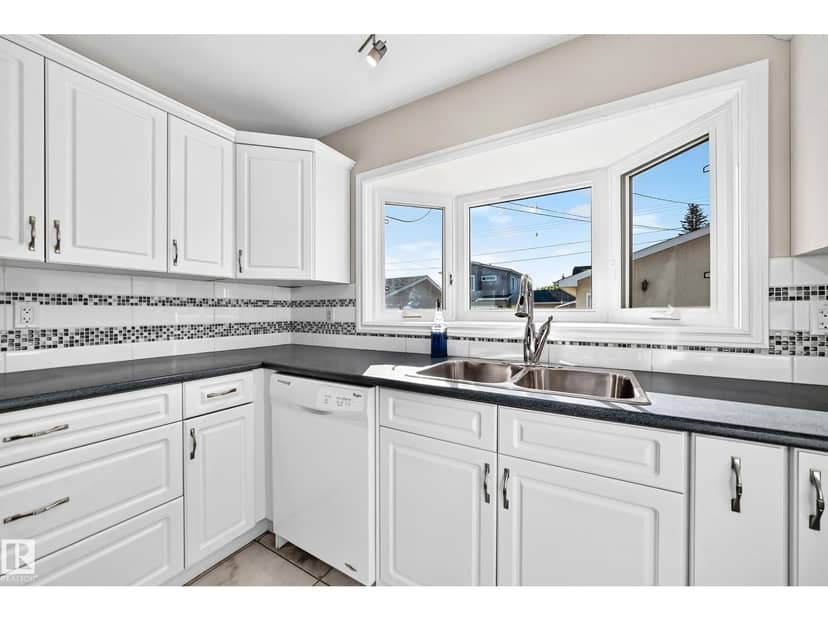 9828 164 ST NW, Edmonton, photo 7