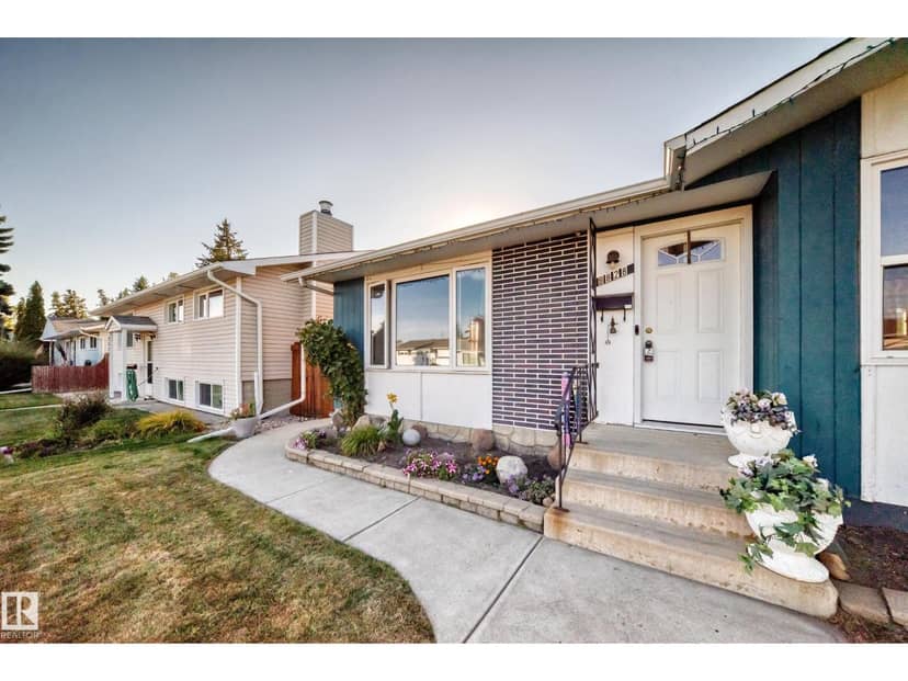 9828 164 ST NW, Edmonton, photo 3