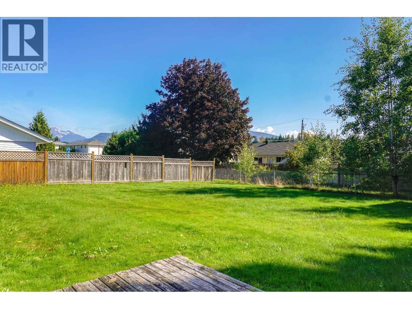 18 YUKON STREET, Kitimat, photo 2