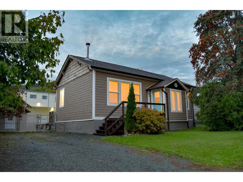 4434 GREIG AVENUE, Terrace