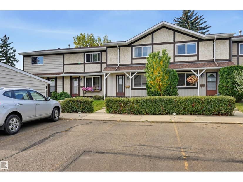141 Tudor Ln NW, Edmonton, photo 2