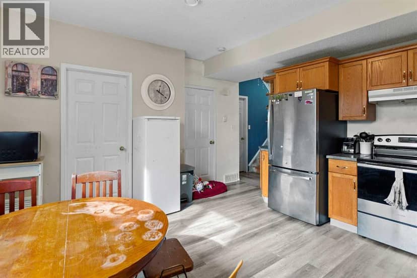 5205B 52 Avenue, Camrose, photo 7