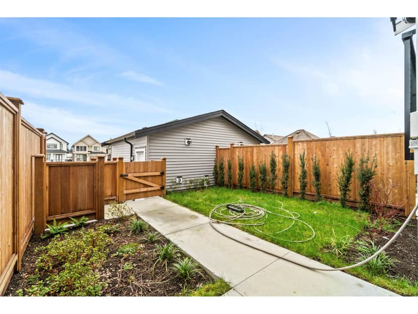 20997 83 AVENUE, Langley, photo 3