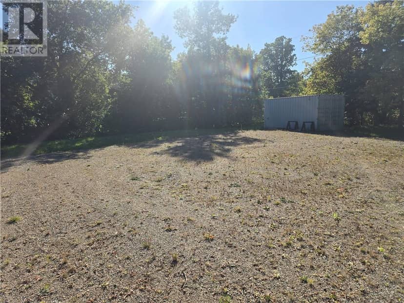 470 Imperial Road S, Massey, photo 5