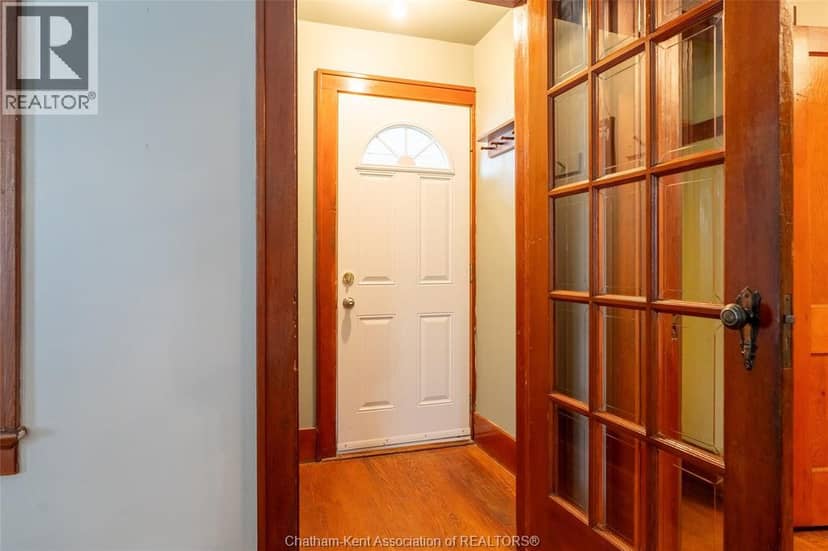 1008 James Street, Wallaceburg, photo 8